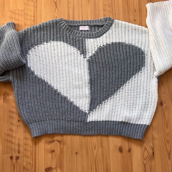 Pink Lily Love Me Now Heart Sweater Size Medium Good Condition - Picture 5 of 9